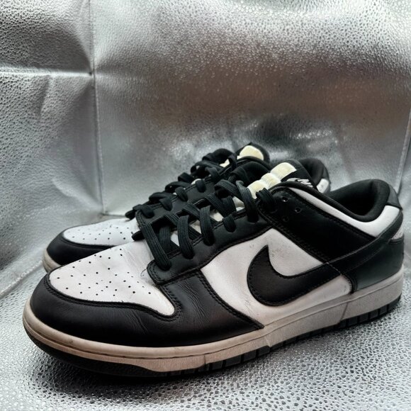Size 11 Nike Panda Dunk Low Mens Black White Low Top Sneakers DD1391-100 - Picture 4 of 10